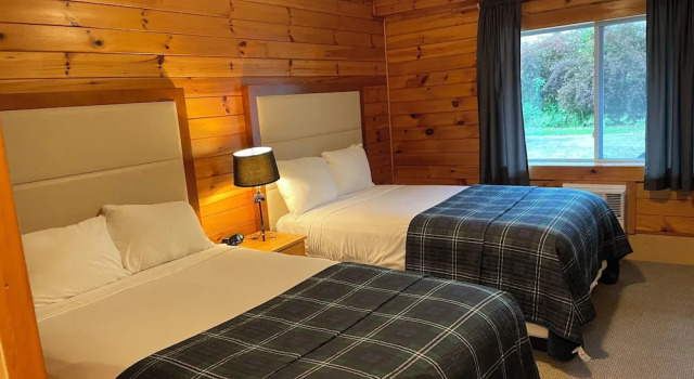 Четырёхместный номер Standard Northern Lights Lodge