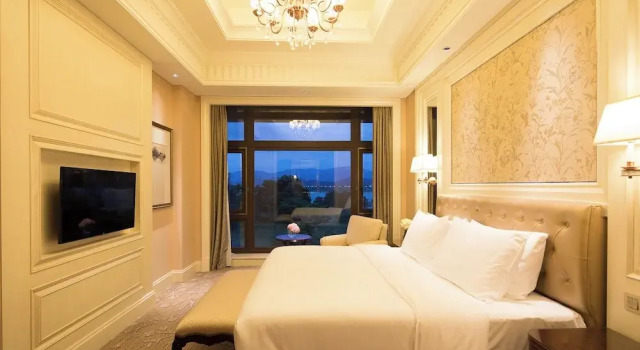 Люкс Deluxe с видом на сад The Carp Islet Resort
