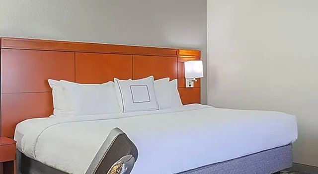 Двухместный номер Standard с балконом Courtyard by Marriott Monroe Airport