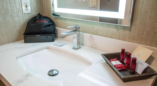 Номер Standard Empeiria High Sierra Hotel