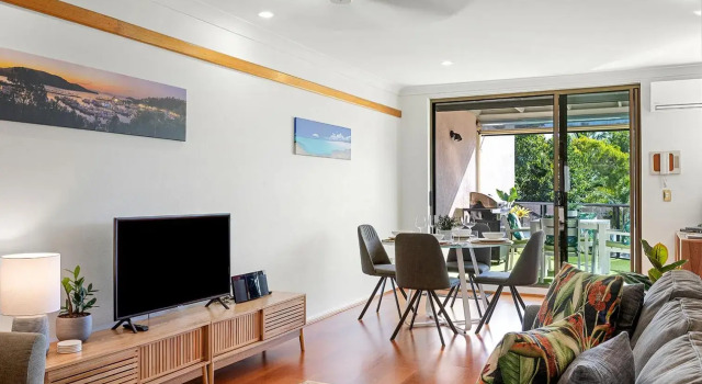 Montipora Unit 3 - In the heart of Airlie, wi-fi and Netflix