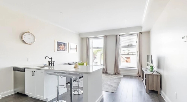 Iconic Rideau 1Bd Unit Balcony Free Parking 3