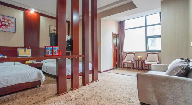 Huaxing Hotel