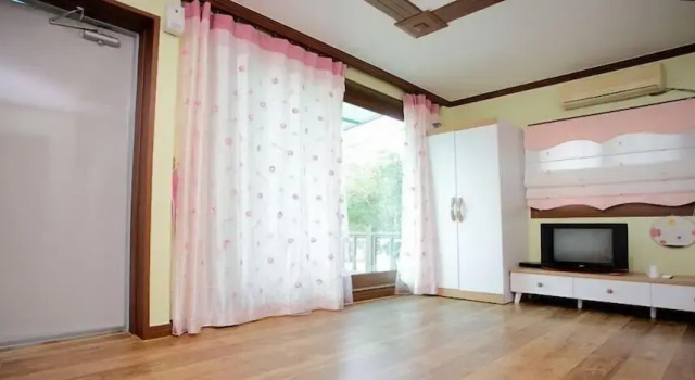 Номер Standard Bandi Hwangto Pension