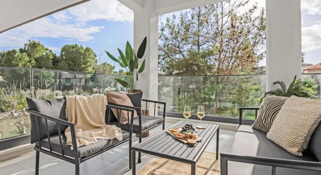 Sanders Triple, Book Apartment Limassol Limassol Region