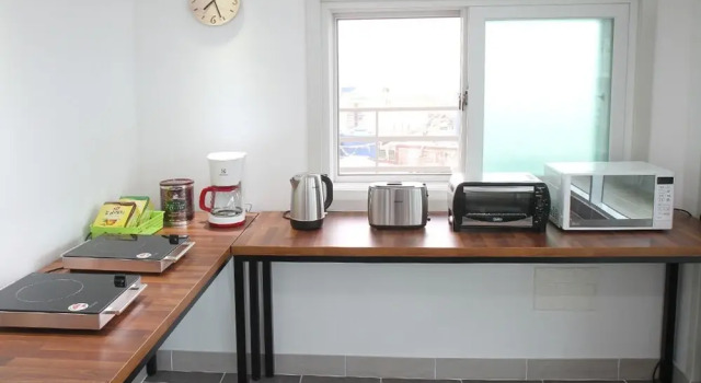 Tongyeong Sarang Hostel, Reserva ahora Albergue Hostales en Geoje, Albergue