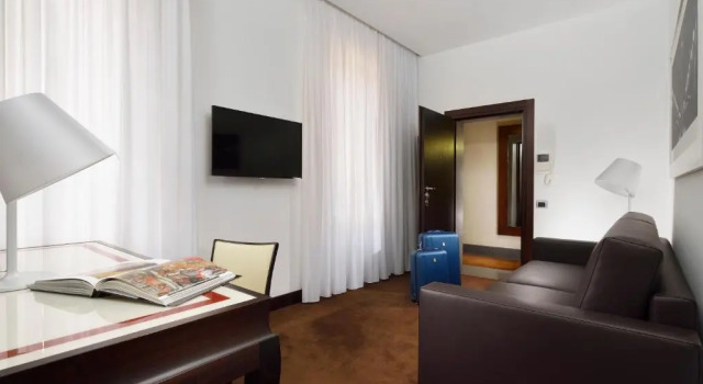 Апартаменты Milano Castello Luxury Apartment