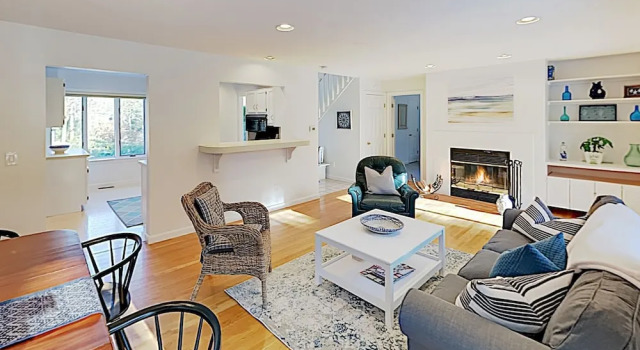 New Listing! Cape Haven - Steps To Fells Pond 3 Bedroom Home, Book Hotel Mashpee Cape Cod