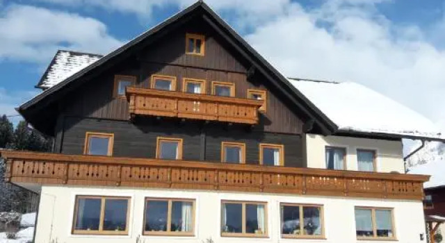 Pension Trillerhof, Prenota Hotel Hotel a Stiria con parcheggio, Parcheggio