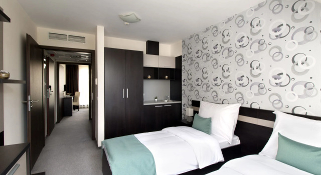 Auris Hotel