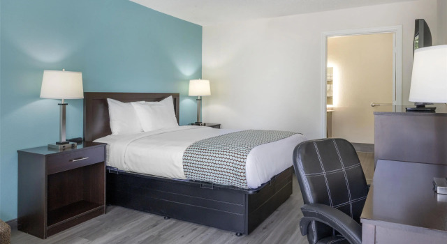 Двухместный номер Standard SureStay Plus Hotel by Best Western Asheboro