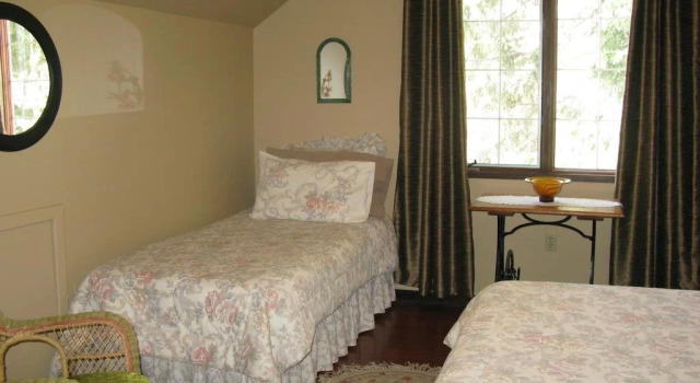 Country Comfort Bed & Breakfast, Réserver Chambre d'hôtes Golden Colombie-Britannique