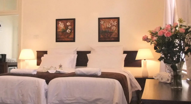 Pastel Guest House, Забронировать Гостевой дом Мугрейв Дурбан, рядом с Victoria Street Market