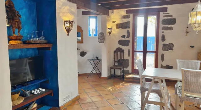 Finca/privategardens/doublebed/freep/tv/wifi