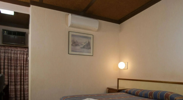 Olympia Motel, Prenota Motel Queanbeyan New South Wales