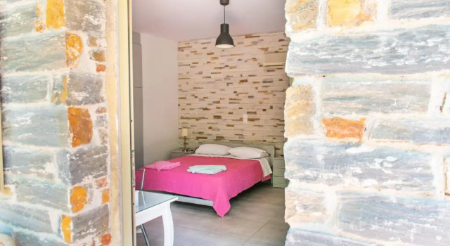 Holiday Rooms, Rezerwuj Apartament Hotele w Kea z basenem, Basen