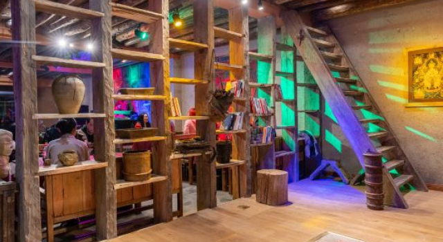 Mofan Stars Hotel, Prenota Hotel Daocheng Sichuan
