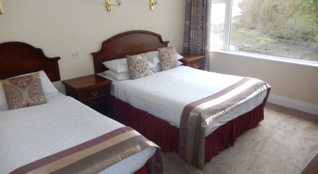 Central Hotel Donegal, Book Hotel Hoteller i Wild Atlantic Way med parkering, Parkering