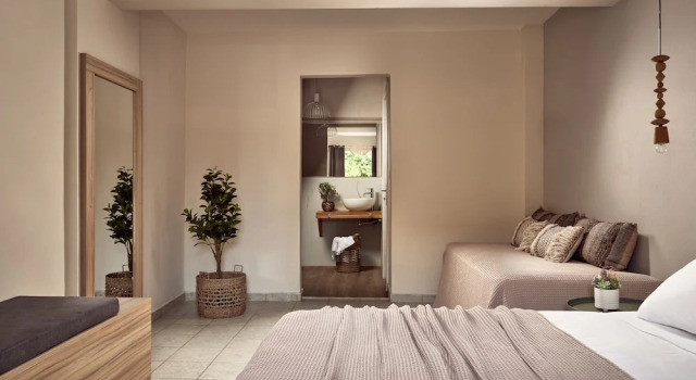 Четырёхместный семейный номер Standard Casa Del Mar