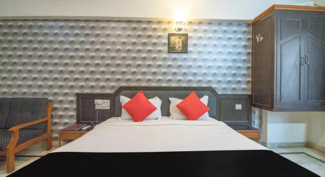 Capital O 797 Adarsh Inn, Rezervovat Hotel Hotely v Bangalore s parkováním, Parkování