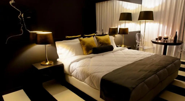 Номер Deluxe Vinyl M Hotel