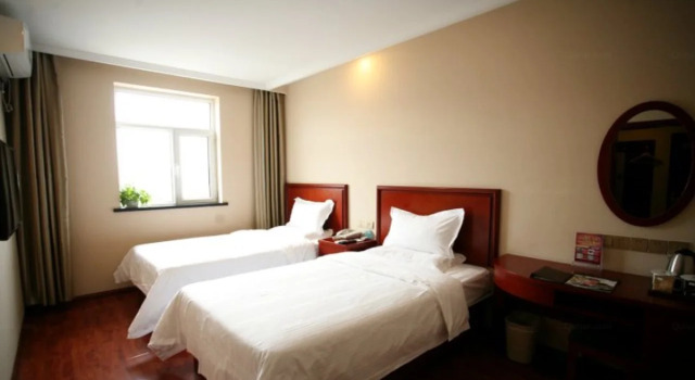 GreenTree Inn Shanxi Xinzhou South Jianshe Road Express Hotel, Book Hotel Xinzhou Shanxi