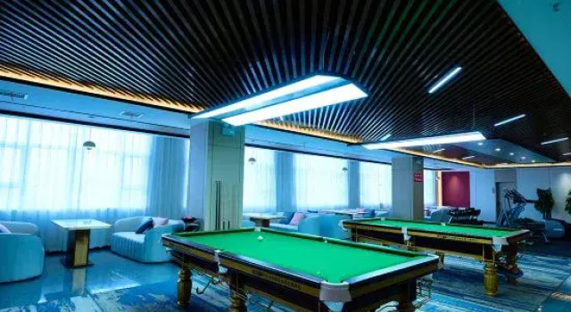 Guofeng Holiday Hotel (Xi'an Terracotta Army Tourist Area Huaqing Palace Branch), Prenota Hotel Hotel a Shaanxi con parcheggio, Parcheggio