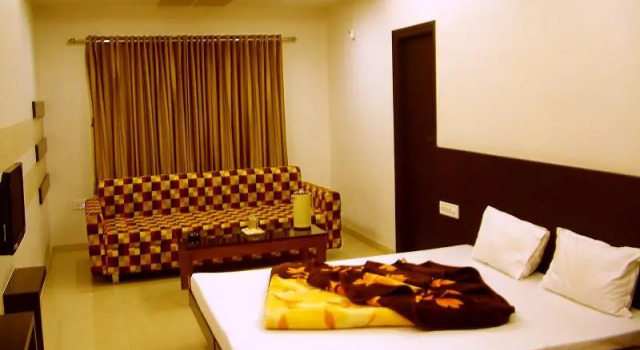 Четырёхместный номер Standard Hotel Rajmandir