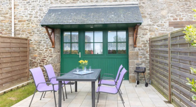 House Glaïeuls Saint Méloir des Ondes, Rezerwuj Hotel  