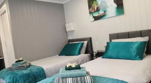 2-bedroom Guesthouse in Derby City, Parking, Wi-fi, Book Feriehus Villaer i Derby, Villa
