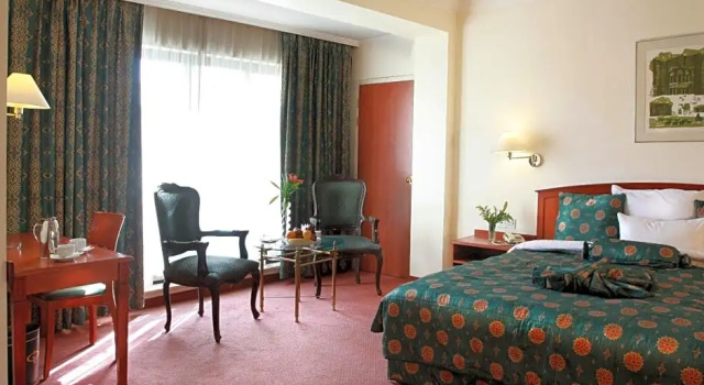 Номер Standard Grand Palace Hotel