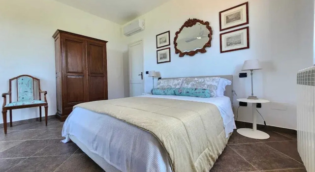 Номер Comfort с балконом и с видом на сад B&B Don Gaspano