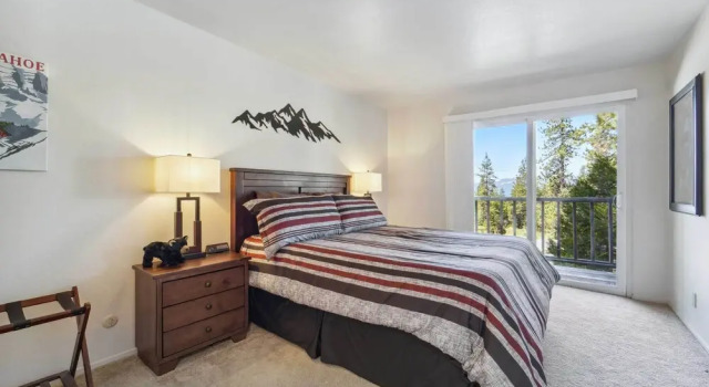 10 Mi to Palisades Tahoe! Condo w/ Game Room, Забронировать Апартаменты/квартира Карнелиан-Бэй Норт-Лейк-Тахо, рядом с Skylandia Park