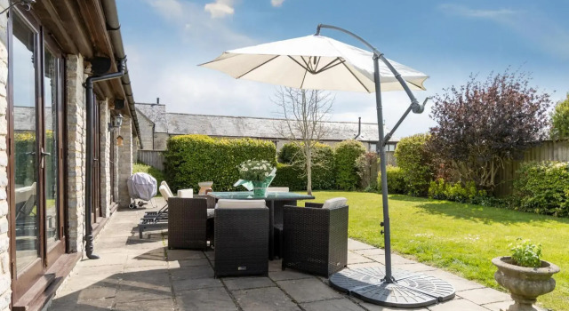 The Old Stables, Varaa Hotelli Yeovil 