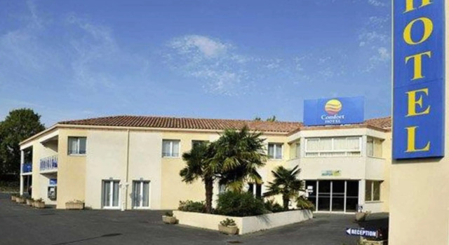 Comfort Hotel Saintes, Rezerwuj Hotel Hotele w Charente-Maritime z parkingiem, Parking