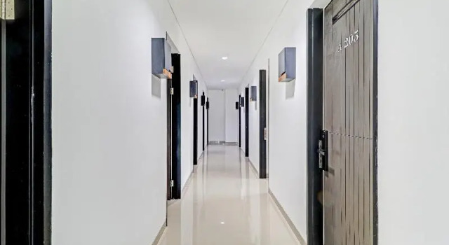 Socialite Residence Hotel by OYO Rooms, Rezervovat Hotel Padalarang West Java