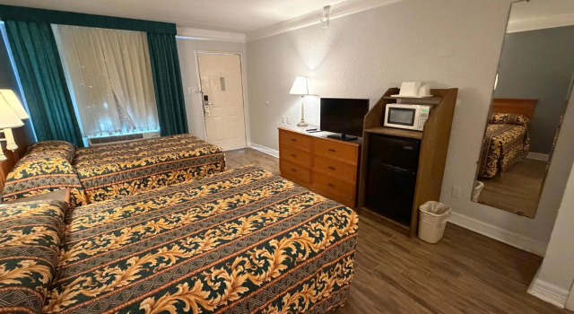 America's Inn Sugarland Stafford
