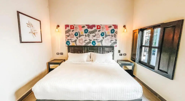 Полулюкс Hotel Maria Bonita