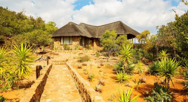 Шале с 2 комнатами Kololo Game Reserve
