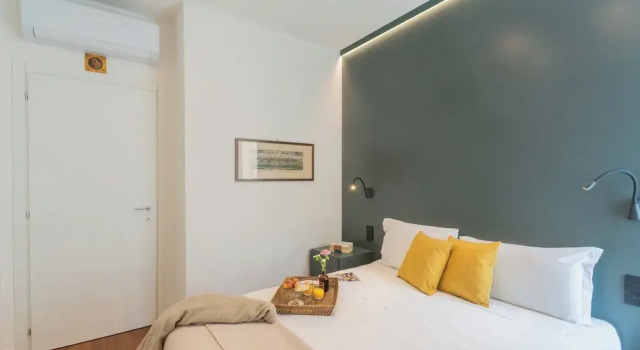 Como Volta Square With Terrace by Rent all Como, Забронировать Апартаменты/квартира Апартаменты Комо, рядом с Площадь Кавур, Апартаменты/квартира