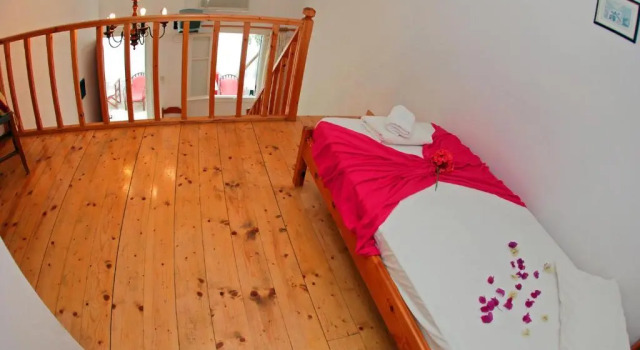 Студия Glaros Guesthouse