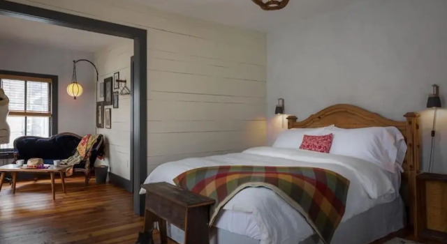 Howland House, Book Hotel Mount Tremper New York State