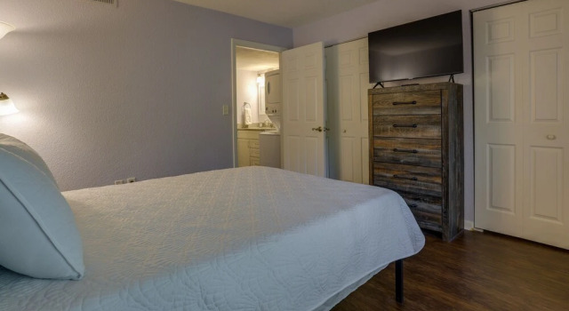 Апартаменты c 1 комнатой Gainesville Condo w/ Patio, 2 Mi to UF Campus!