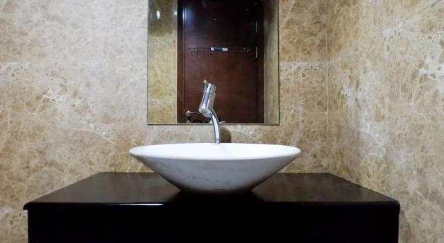 Номер Standard Serene Exclusive Modern Studio Apartment at Grand Sungkono Lagoon By Travelio