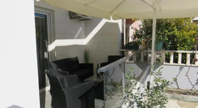 Апартаменты c 1 комнатой с видом на сад Apartments Bilopavlović