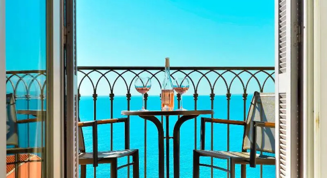 Двухместный номер Superior с видом на море Hôtel La Pérouse Nice Baie des Anges