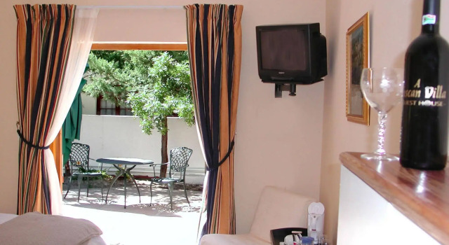 A Tuscan Villa Guest House, Book Pension Hoteller i False Bay med pool, Swimmingpool