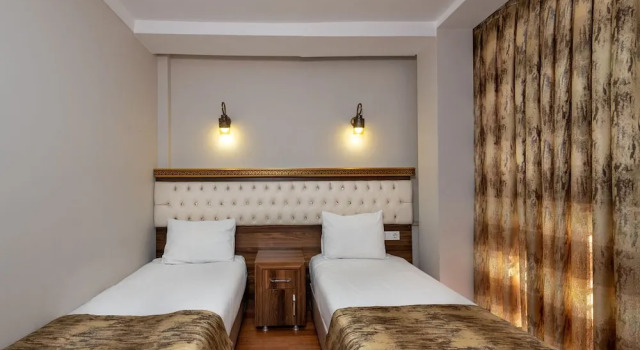 Номер Standard Aristocrat Hotel