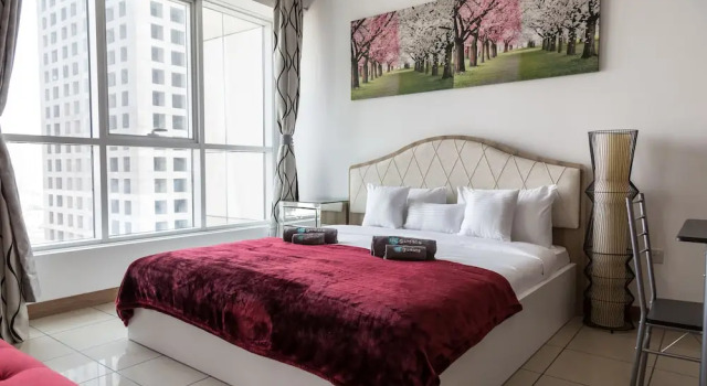 HiGuests Vacation Homes - Sulafa Tower, Забронировать Отель Дубай-Марина , рядом с Jumeirah Palm Tram Station