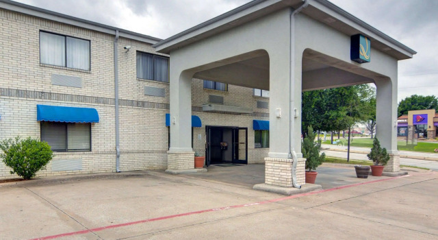 Quality Inn & Suites Grand Prairie South